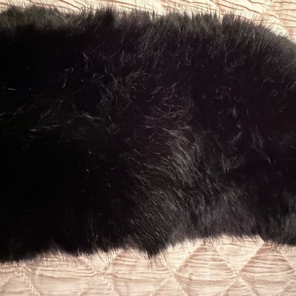 Faux Renzi by Dani Faux Fur Eternity Scarf. Black and Grey. O/S - Picture 3 of 3